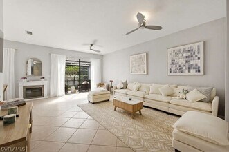 7368 Bristol Cir in Naples, FL - Building Photo - Building Photo