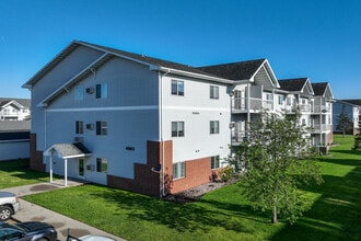 Osgood Townsite Apartments in Fargo, ND - Building Photo - Building Photo