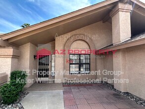 9803 W Kimberly Way in Peoria, AZ - Building Photo - Building Photo
