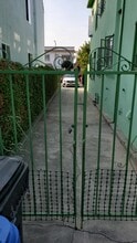 1226 S Longwood Ave in Los Angeles, CA - Building Photo - Building Photo