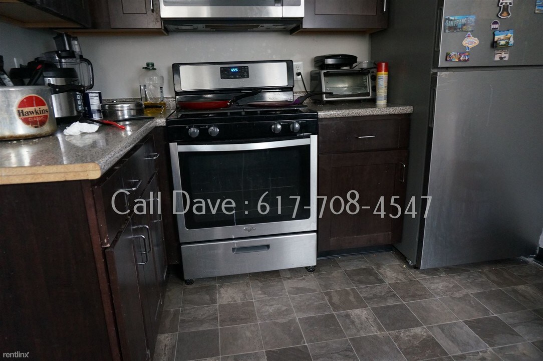 136 Arlington St-Unit -# 112Q in Boston, MA - Building Photo