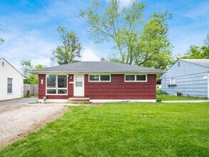 1684 Ferris Rd in Columbus, OH - Building Photo - Building Photo