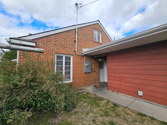 property at 303 W Kent Ave