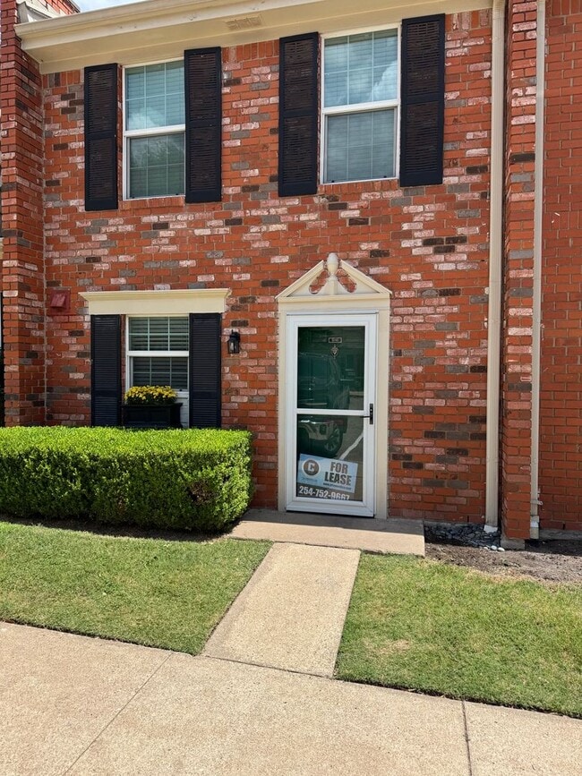 property at 5110 Lake Shore Dr