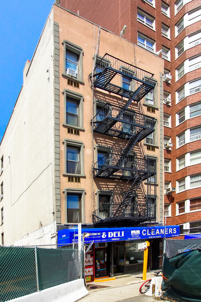 1391 2nd Ave in New York, NY - Building Photo - Building Photo