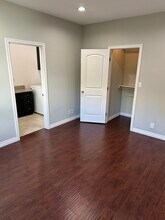 1210 S Wooster St in Los Angeles, CA - Building Photo - Building Photo