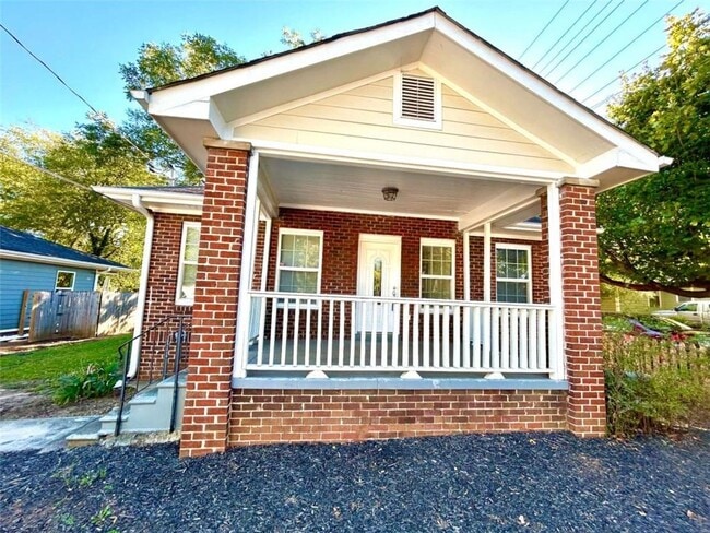 property at 1020 Hill St SE