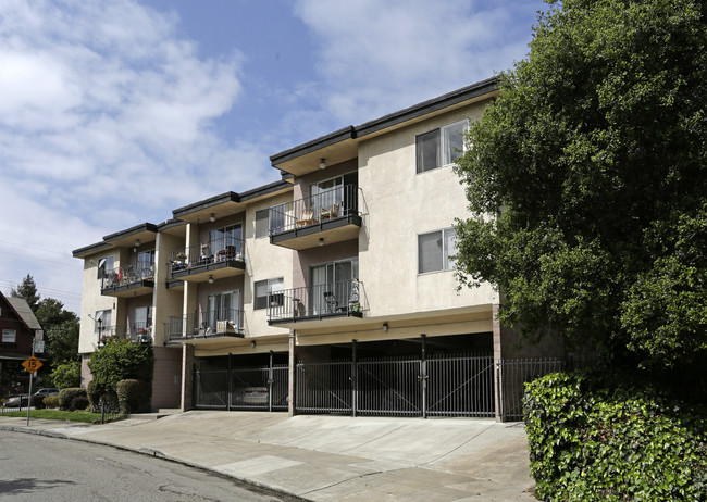 3401 Richmond Blvd in Oakland, CA - Foto de edificio - Building Photo