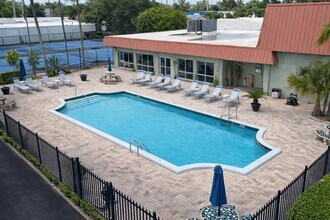 809 W Oakland Park Blvd, Unit K1 in Wilton Manors, FL - Building Photo - Building Photo