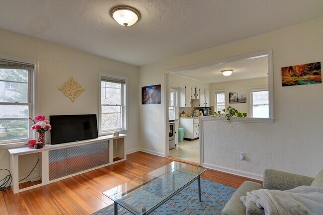 41 S Walnut St in Quincy, MA - Building Photo - Building Photo