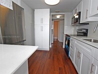 9411 SW 4th St, Unit 308 in Miami, FL - Building Photo - Building Photo