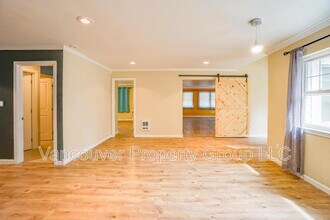 24 Algona Dr in Vancouver, WA - Building Photo - Building Photo