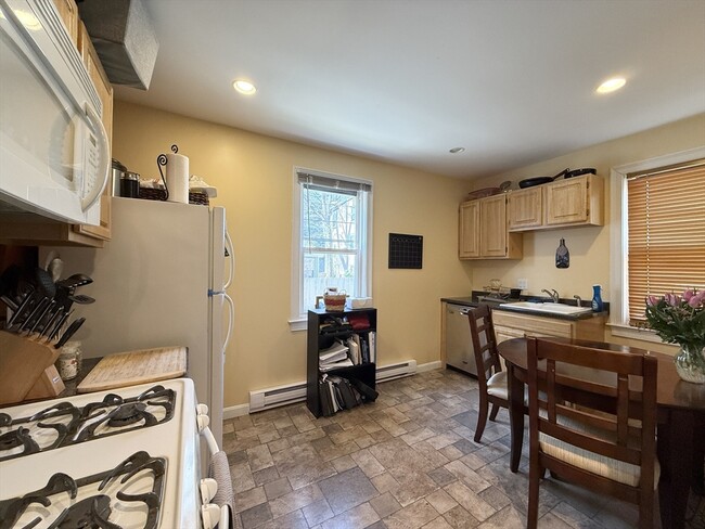 295 Allston St, Unit 1 in Cambridge, MA - Building Photo - Building Photo