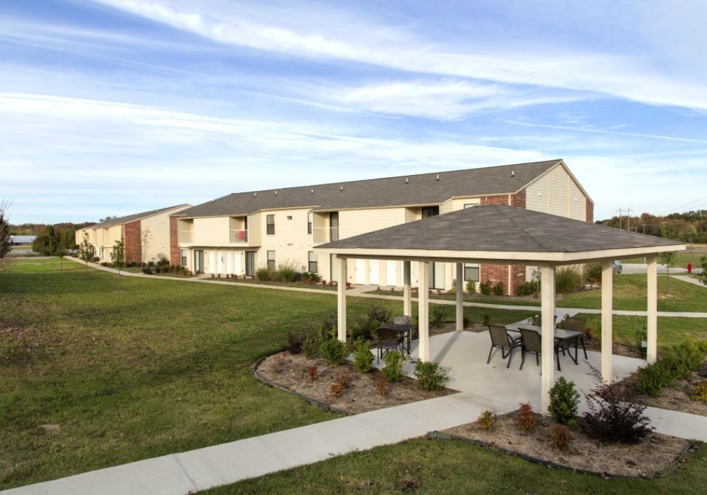 Crestwood Apartments in Beebe, AR - Building Photo