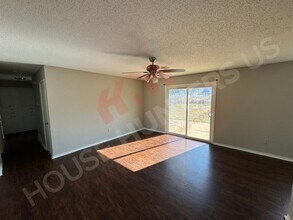 920 NW 104th St in Oklahoma City, OK - Building Photo - Building Photo