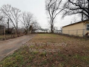 2527 Switzer Ave in Jennings, MO - Building Photo - Building Photo