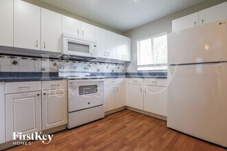 2957 Wenona Dr in North Port, FL - Building Photo - Building Photo