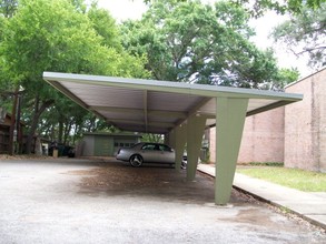 124-126 W Hampton Dr in Seguin, TX - Building Photo - Other