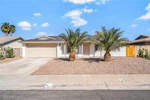 517 Longtree Ave in Henderson, NV - Building Photo