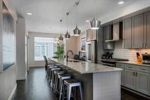 1561 W 43rd Ave in Denver, CO - Building Photo