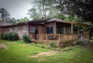 310 Elaine Dr in Woodville, TX - Building Photo - Building Photo