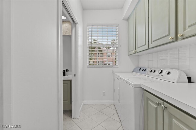 property at 5782 Cove Cir