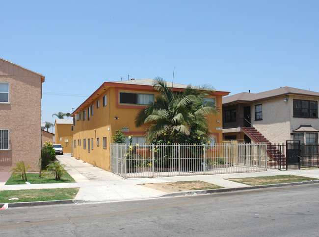 Collage Apartments in Long Beach, CA - Building Photo - Building Photo