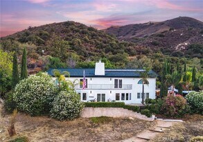 22053 Highland St in Wildomar, CA - Building Photo