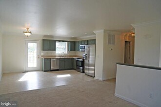 92 Embassy Ct in Martinsburg, WV - Building Photo - Building Photo