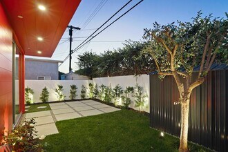 12529 Wagner St in Los Angeles, CA - Foto de edificio - Building Photo