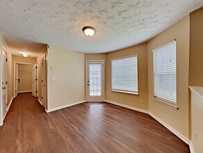 1012 Grace Marie Ln in Ellenwood, GA - Building Photo - Building Photo