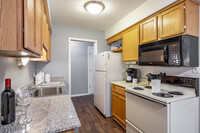 Twin Arbors Apartments in Plymouth, MI - Building Photo - Interior Photo