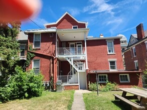 137 W Hubbard Ave, Unit 137 W. Hubbard Avenue in Columbus, OH - Building Photo - Building Photo