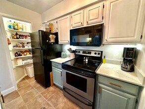 1108 Quail Valley Ln in Arlington, TX - Building Photo - Building Photo