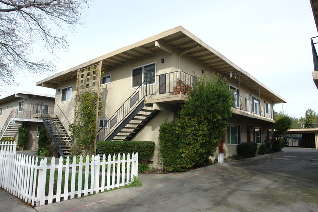 1134 Roewill Dr in San Jose, CA - Building Photo - Building Photo