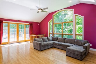20 Blair Ct in Tappan, NY - Building Photo - Building Photo