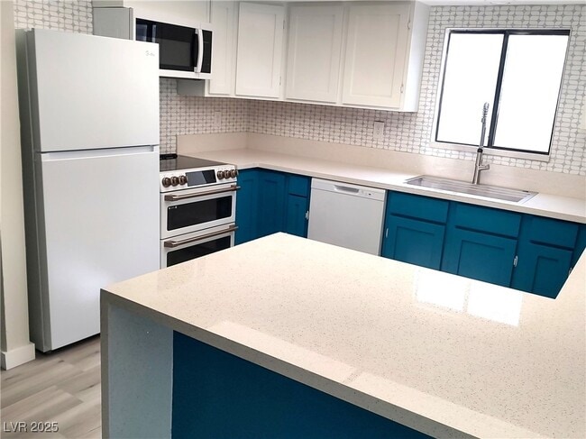 3221 Sombrero Cir in Las Vegas, NV - Building Photo - Building Photo