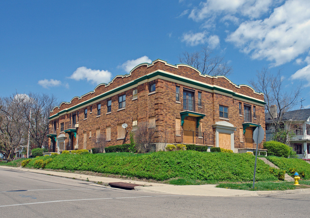 333 Cambridge Ave in Dayton, OH - Foto de edificio