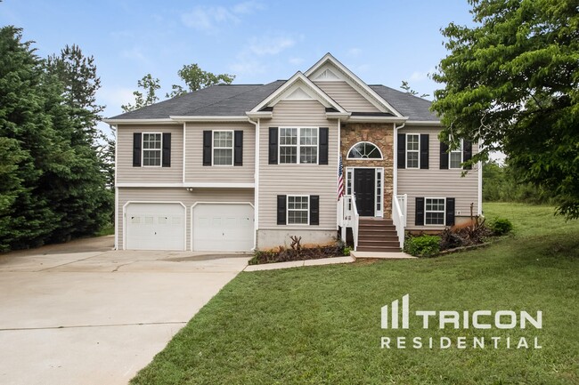 property at 1450 Cedar Hill