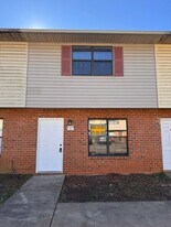 3735 Oakwood Hills Dr in Oakwood, GA - Building Photo