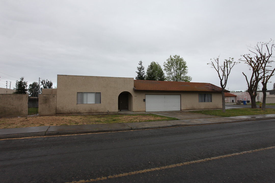 3259 Radcliff Way in Turlock, CA - Building Photo