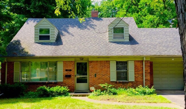 property at 2645 Drummond Rd