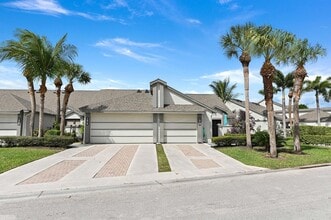 1012 Landings Blvd in Greenacres, FL - Building Photo - Building Photo