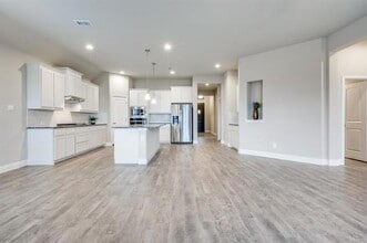 3077 Lionsgate Dr in Argyle, TX - Building Photo - Building Photo