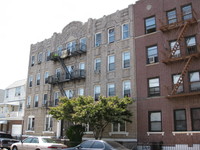 30 Bay 25th St in Brooklyn, NY - Foto de edificio - Building Photo