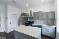 1635 W Girard Ave photo'