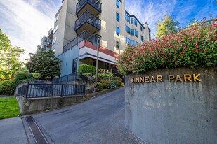 500 W Roy St in Seattle, WA - Building Photo