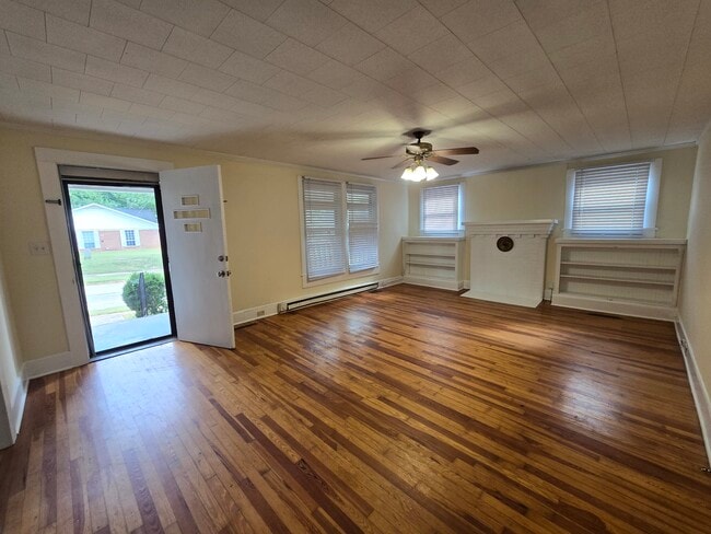 1212 N Church St in Salisbury, NC - Building Photo - Building Photo