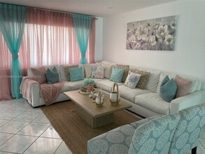 9011 NW 15th Pl in Plantation, FL - Building Photo - Building Photo