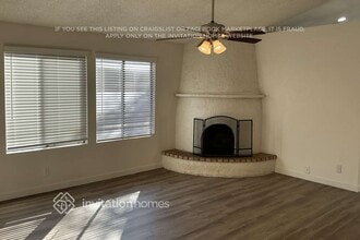 921 S Val Vista Dr in Mesa, AZ - Foto de edificio - Building Photo